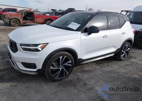 2021 Volvo Xc40 T5 R-Design from USA, damaged, VIN YV4162UM3M2394113